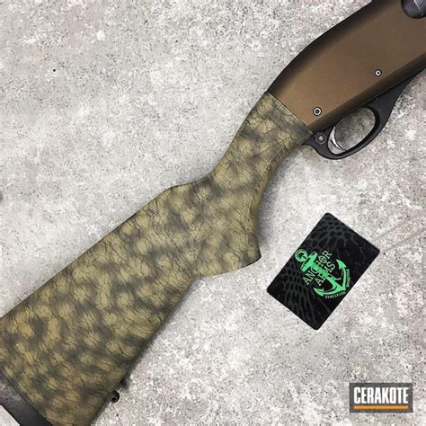 Shotgun coated with Midnight Bronze, O.D. Green and Magpul® Flat Dark Earth | Cerakote