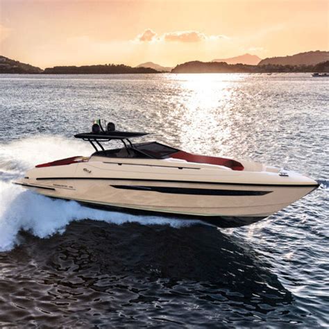 Lancha Express Cruiser Motor De Centro DAYTONA 45 RIO YACHTS