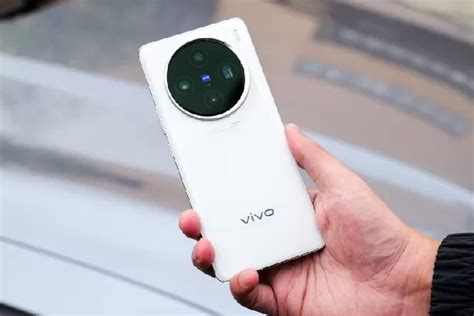 Lengkapi Jajaran Ponsel Flagship Vivo Hadirkan X100 Series Di