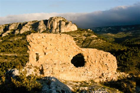 The Best Castles In The Luberon, Provence