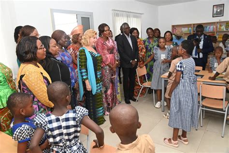 Visite De La Premi Re Dame Du Gabon Au Groupe Scolaire D Excellence D