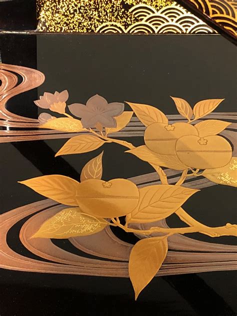 Antique Japanese Lacquer Plate With Makie Kuraya