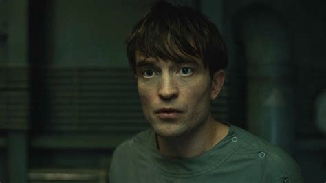 «Микки 17» засветил непростую участь Роберта Паттинсона в новом видео ...