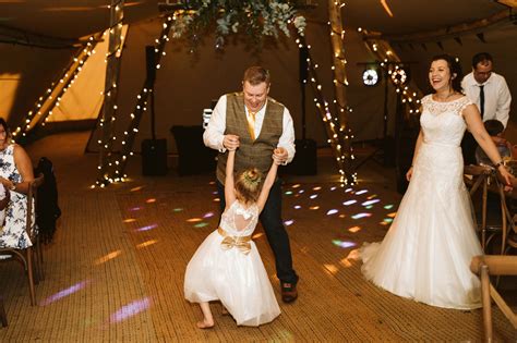 Catherine And Ian Tipi Wedding At Cannon Hall Barnsley Garden