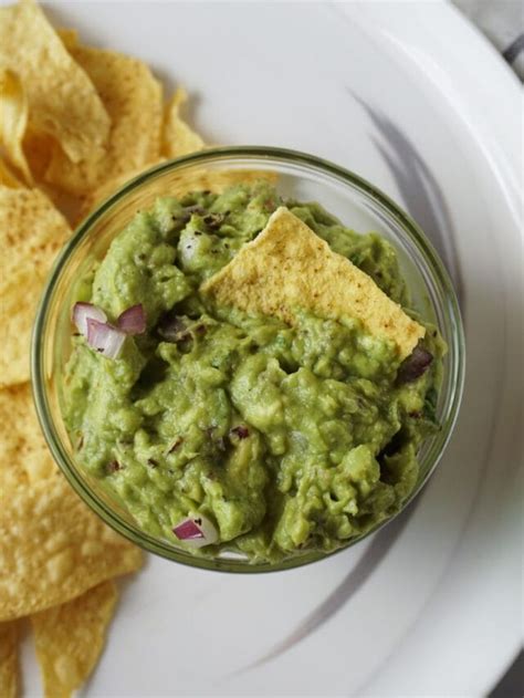 Healthy Guacamole Recipe Story Halfpasthungry