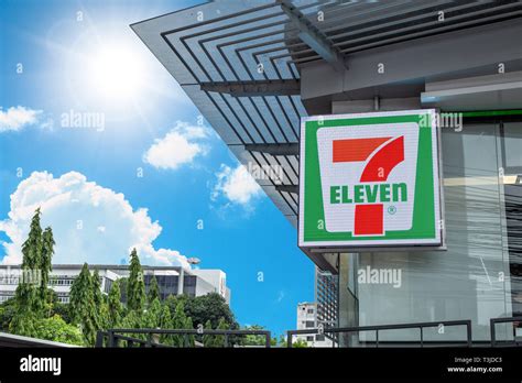 7 11 Or Severn Eleven 24 Hours Convenience Store Franchise Logo At