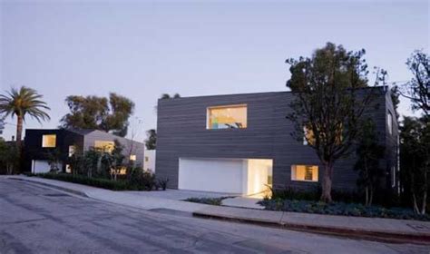 Contemporary Twin Houses Design By Predockfrane Architects