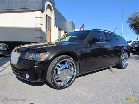 2005 Dodge Magnum SE Custom Wheels Photo 58864177 GTCarLot