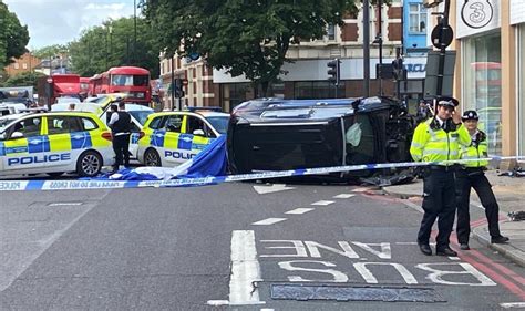 London car crash: Man dead at Seven Sisters-Holloway Road after car ...