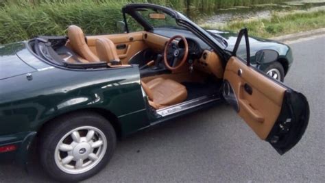 Mazda Eunos Roadster MX 5 AUTOMAAT British Racing Green