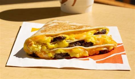 Taco Bell Introduces 2 Steak And Egg Breakfast Stacker