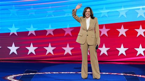 Kamala Harriss Tan Suit Surprise The New York Times