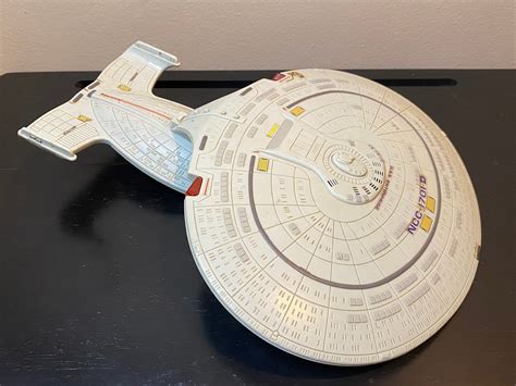 Star Trek Enterprise Ncc 1701 D 1992 Playmates Toys Battle Ship W Sounds Etsy