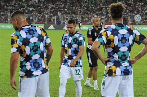 Maillot De L Alg Rie Le Maroc Y Voit Une Provocation