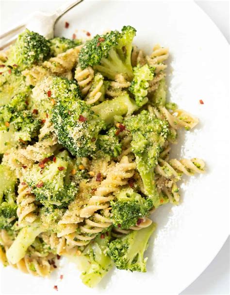 Broccoli Pasta With Breadcrumbs Vegan The Clever Meal