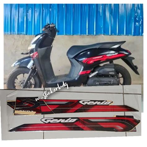 Jual Striping Lis Bodi Honda Genio CBS 2022 Hitam Lis Merah Radiant