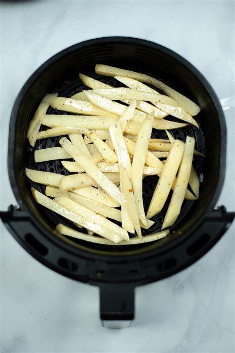 Easy Air Fryer Garlic Parmesan French Fries Splendry