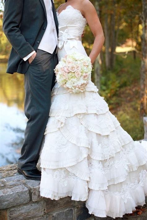 27 Stunning Barn Wedding Dresses - Weddingomania