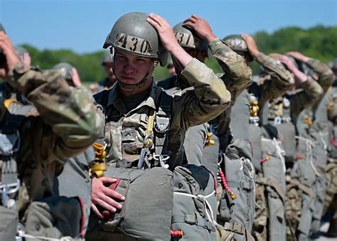 Army Airborne School helps service members pursue passions, enhance ...