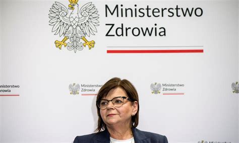 Dymisja Za Alkotubki Ministra Zdrowia Odwo A A Szefa Krajowego Centrum