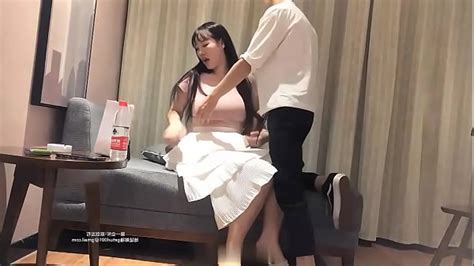 午夜寻花约丰满身材大奶妹 撩起衣服吸奶上位骑乘猛操晃动奶子 Porn Video