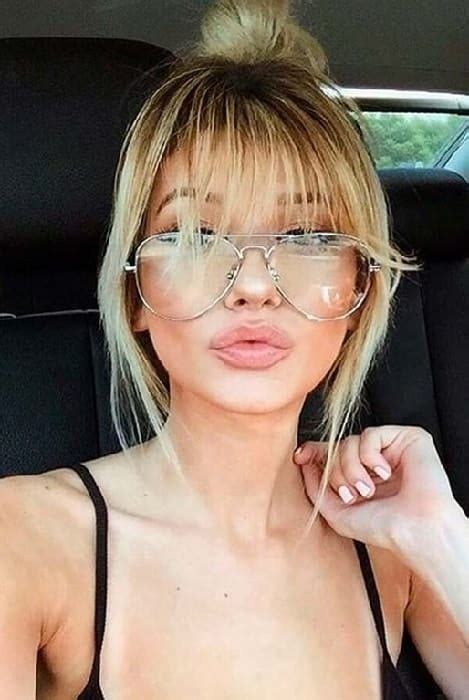 23 Captivating Hairstyles With Bangs And Glasses For Women Sheideas