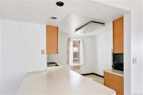1300 Midland Ave Unit A46 Yonkers Ny 10704 Mls H6279981 Redfin