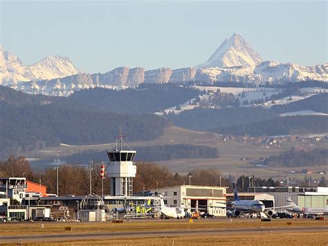 Aeroporto De Berna Em Belp Tripomatic