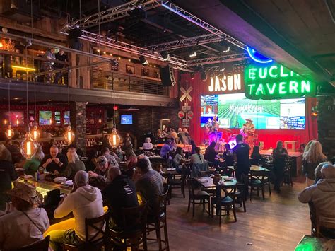 Are Nashville Bars Expensive?