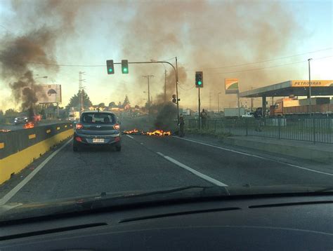 Detuvieron A Tres Personas Acusadas De Encender Barricadas En Concepción