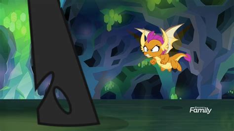 1841790 Safe Screencap Ocellus Queen Chrysalis Smolder