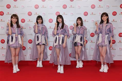 画像910 乃木坂46、フルメンバーで「route 246」テレビ初披露 卒業発表の堀未央奈ラスト「紅白」＜紅白本番＞ モデルプレス