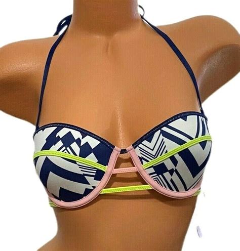 Victorias Secret Flirt Bandeau Swimsuit Molded Push Up Bikini Top 32d