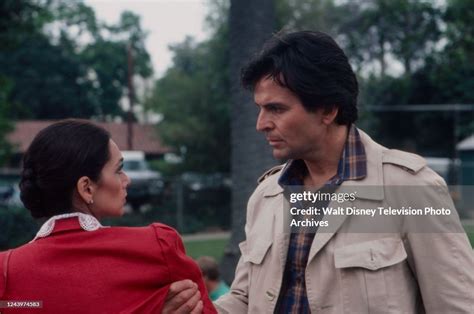 Suzanne Pleshette Stuart Damon Appearing In The Abc Tv Movie News