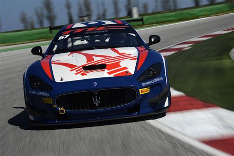 Wallpaper Sports Car 2013 Performance Car Maserati Granturismo