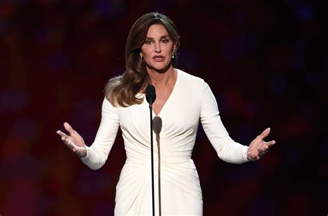 7 Must See Moments From The I Am Cait Series Premiere Time