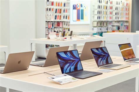 Power Mac Center Opens First Apple Premium Partner Store Iconic Mnl