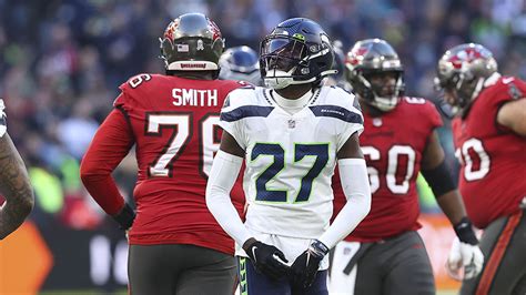 Seattle Seahawks Q A How Far Can Improved Defense Take Them