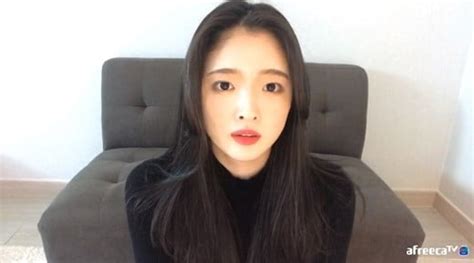 걸그룹 출신 Bj 은진 다이아 언급 후 악플 내 인생에서 신경 꺼 텐아시아