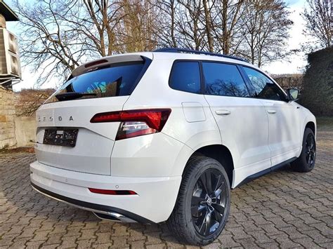 Skoda Karoq Scout Tdi X Dsg Navi Voll Led Kamera Acc Pdc Bolero