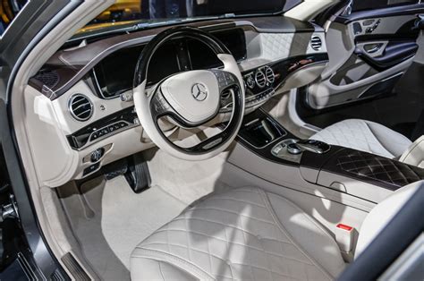 2016-Mercedes-Maybach-S600-interior