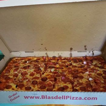 BLASDELL PIZZA & SUBS - Updated January 2025 - 47 Photos & 78 Reviews - 3904 S Park Ave, Buffalo ...