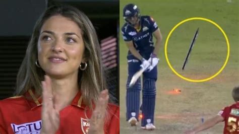 Sam Curran Uproots Gill's Stump, Audience Surprised By Girlfriend's Sudden Reaction