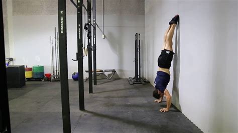 Chest To Wall Handstand Push Up Standards