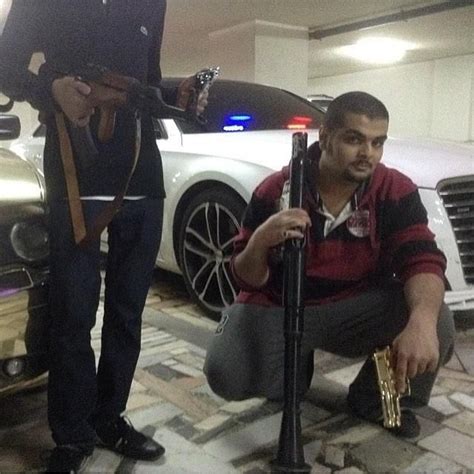 Rich Arabs Love To Spend Money 37 Pics