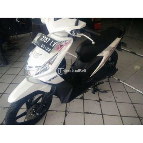 Motor Honda Murah Beat Karbu Putih Tahun 2012 Matic Seken Normal