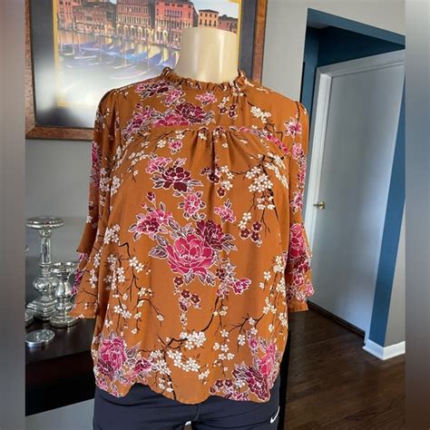 Monteau Tops Monteau Floral Blouse Size L Poshmark