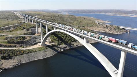 El Viaducto Del Ave Sobre El Tajo Est Terminado Y Supera La Carga Con