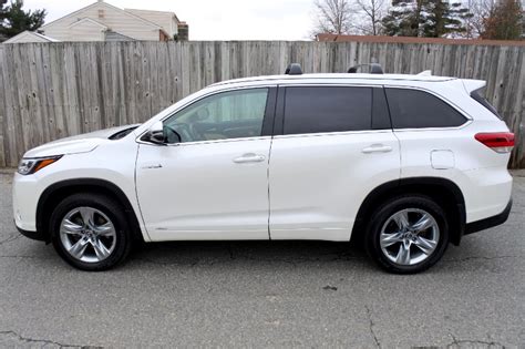 Used 2019 Toyota Highlander Hybrid Limited Platinum Awd For Sale 37 300 Metro West