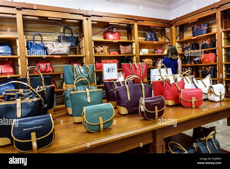 Florida South Vero Beach Vero Fashion Outlets Shopping Shopper